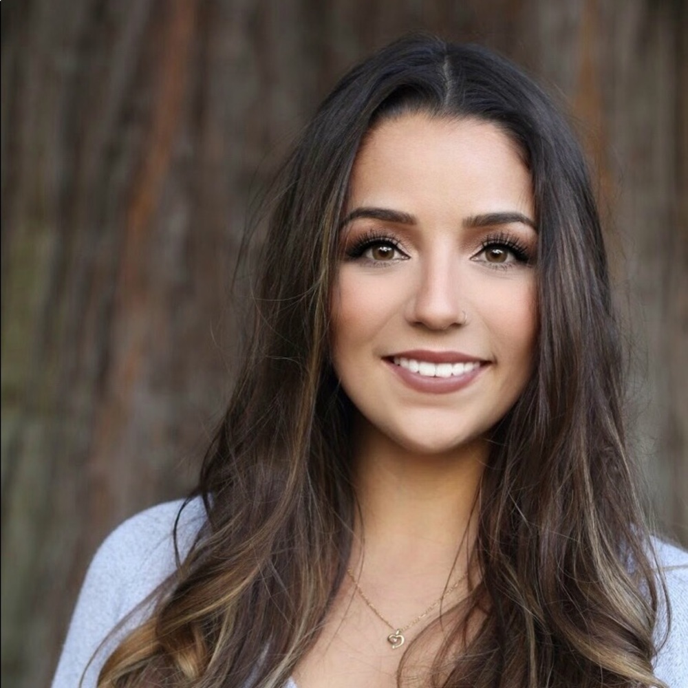 Meet your Posher, Candace